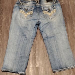 Women's Vigoss Jean Capri Size 20